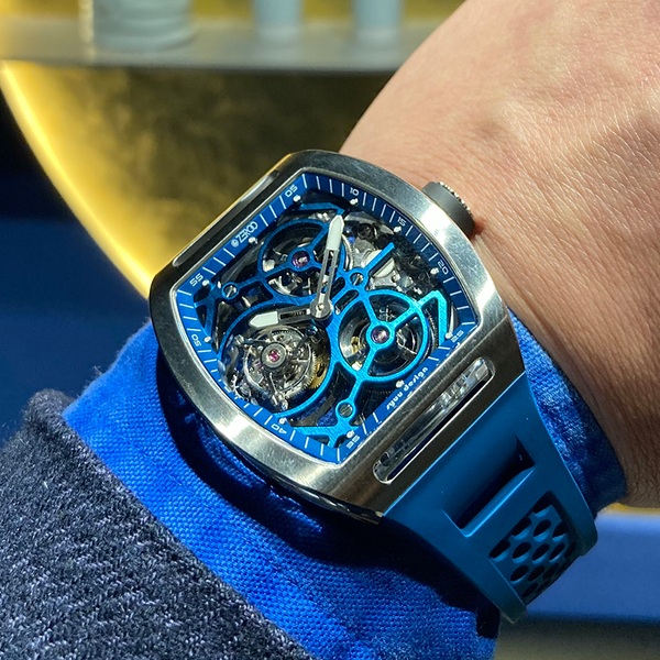 IMG_3707_600x600_crop_center.